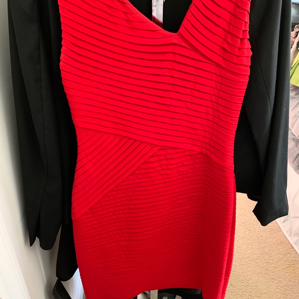 Red Dress 👗 - Picture 5 of 5